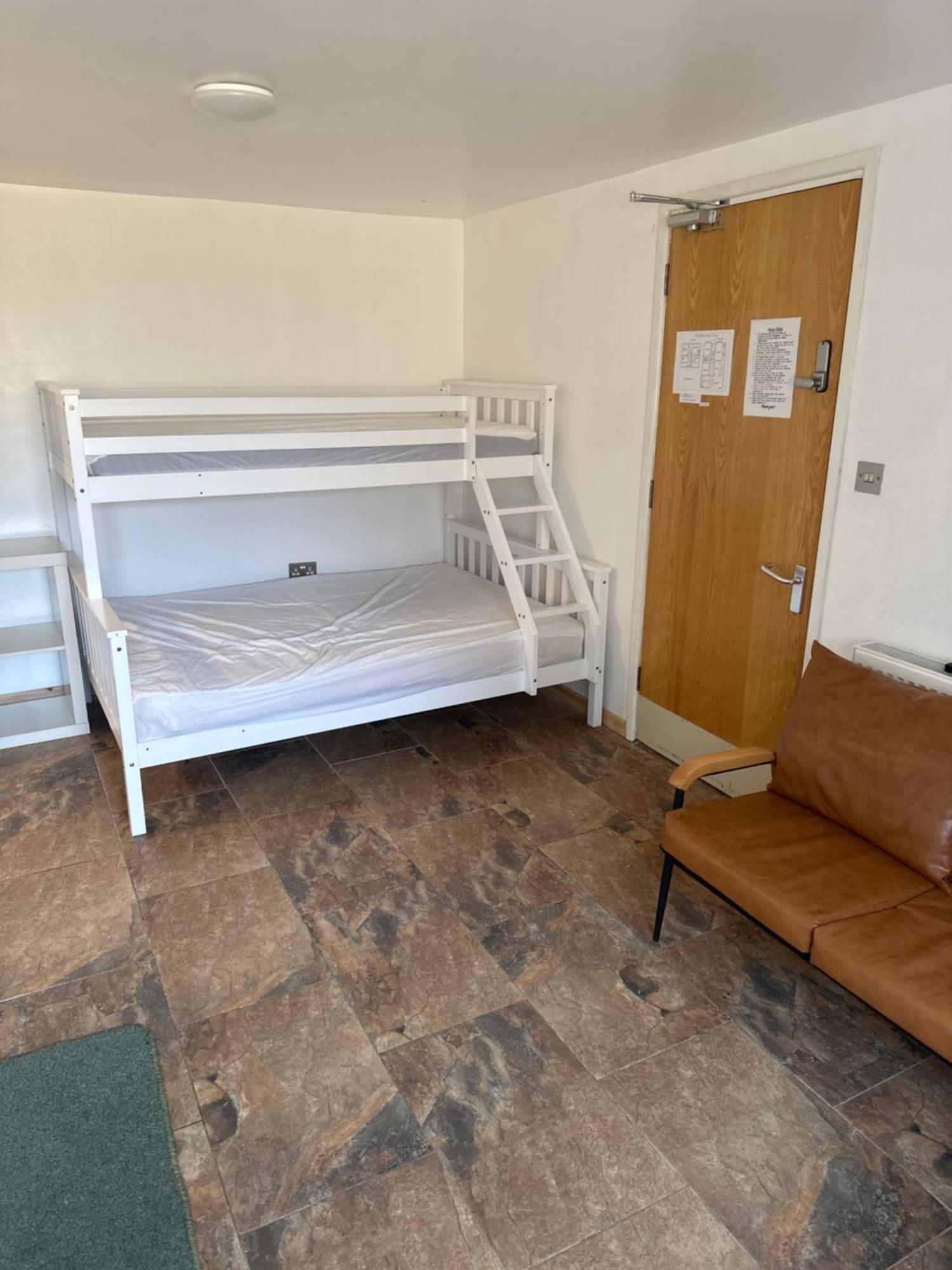 Barrs Court Beds Ξενοδοχείο Warmley Εξωτερικό φωτογραφία